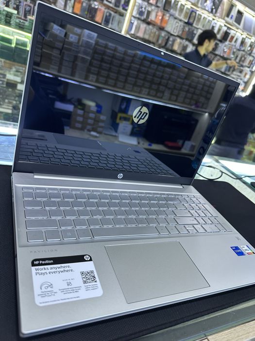 Hp Pavilion i5-1235U 8/256