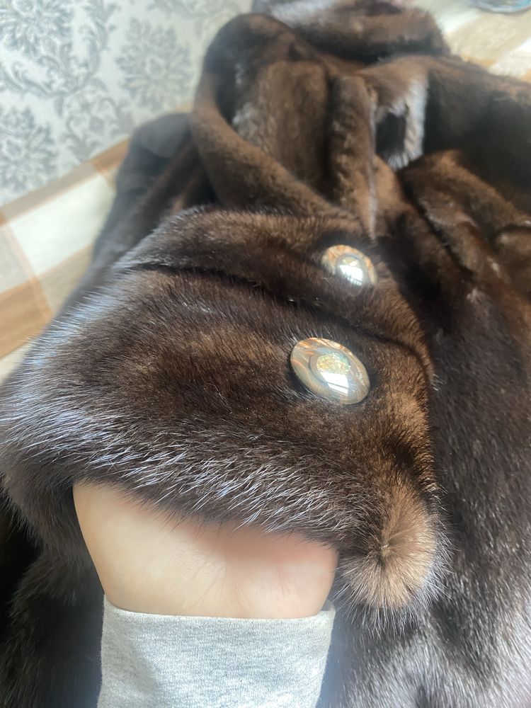 Продам новую норковую шубу