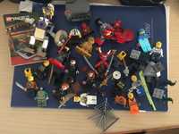 Vând diferite figurine Lego de colecție plus accesorii