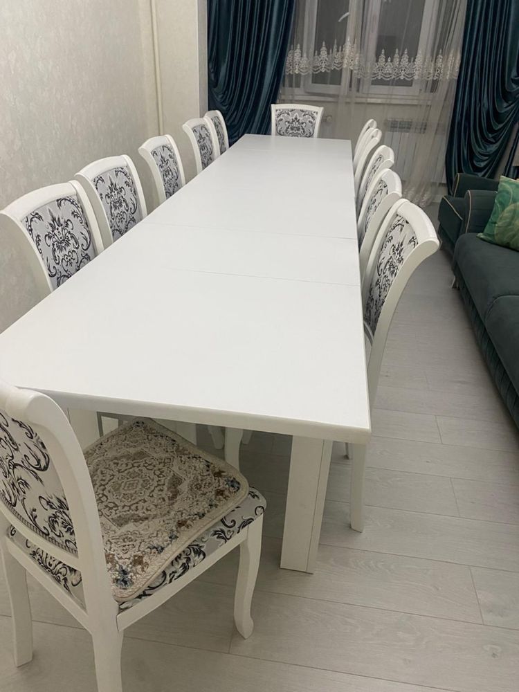 Продам диван+2 кресла, стол+12 стуля