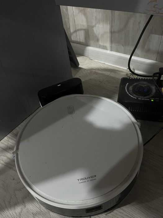 Продам Робот Пылесос в идеальном состоянии