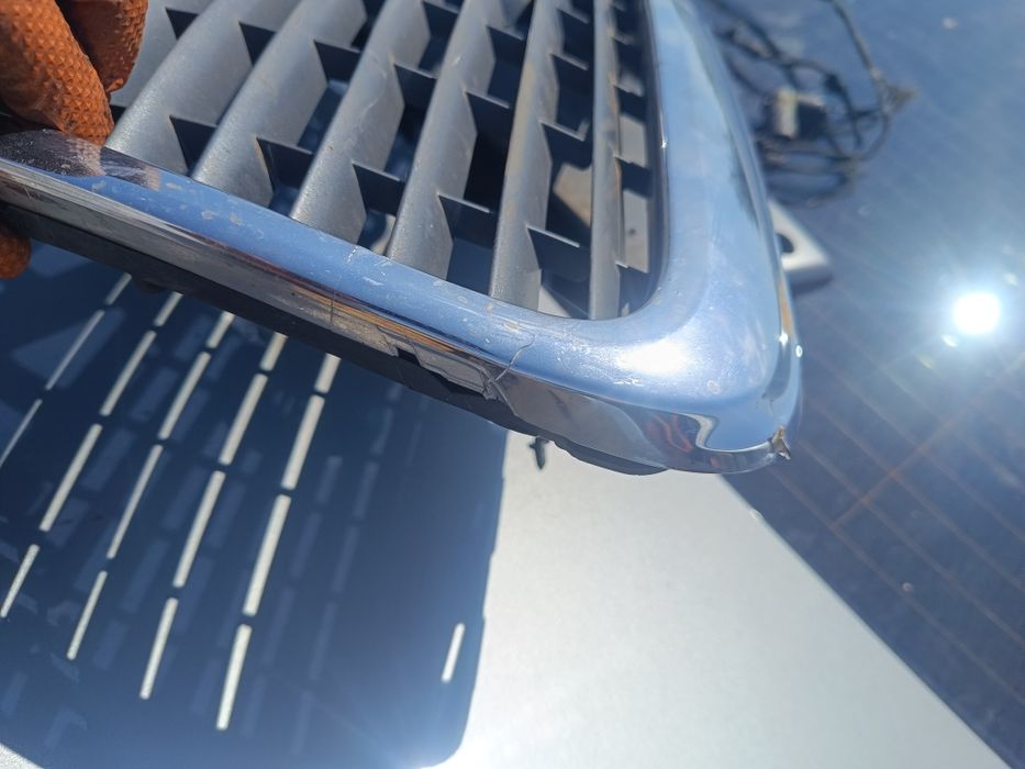 Grila fata cu senzori audi A6 C6 an 2006