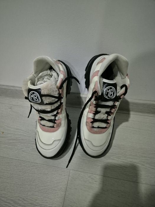 Ghete de iarna noi, cu talpa vibram