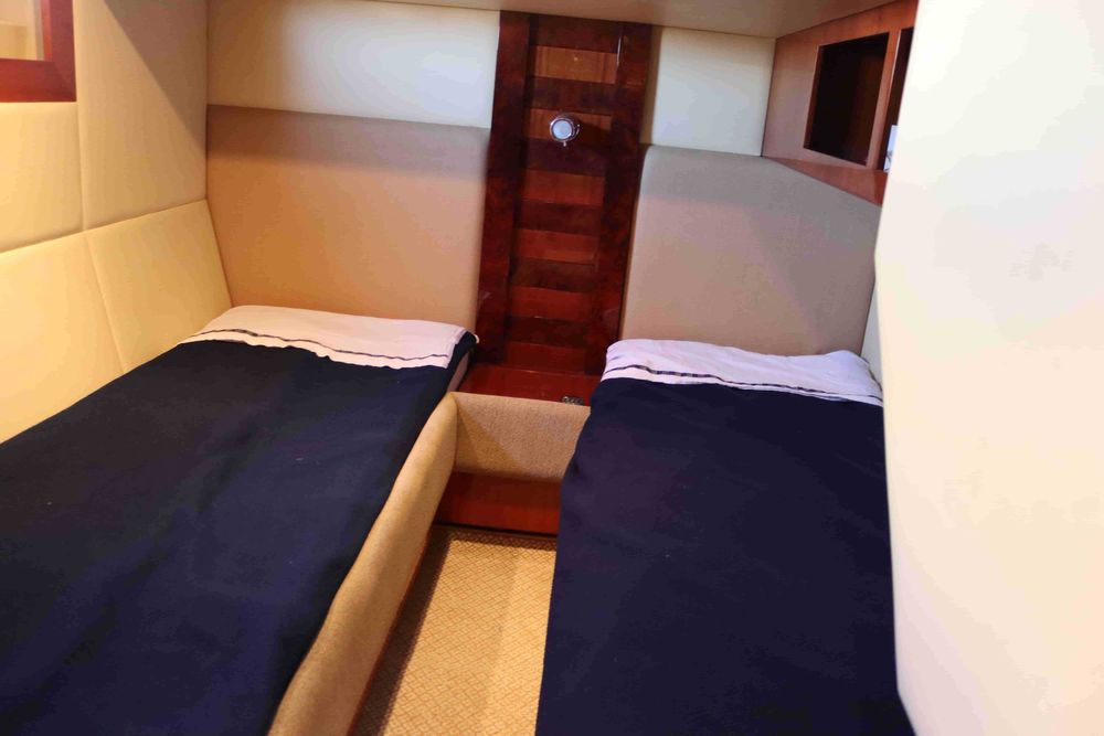 Yacht Majesty 44 – 2009 – De vânzare