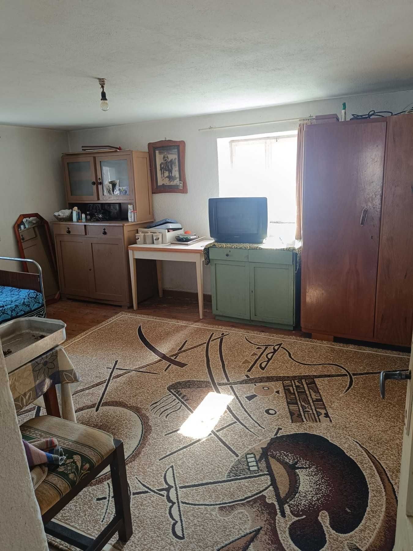Продавам къща в село Хвойна