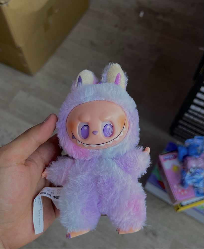Labubu игрушки из pop mart хит этого года Лабубу