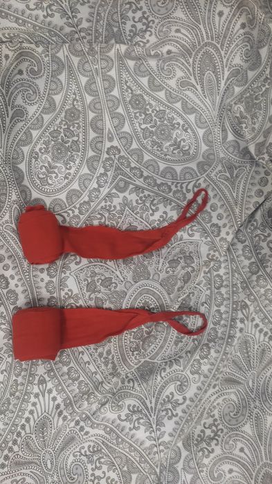 Tibiere, fașă și mănuși.