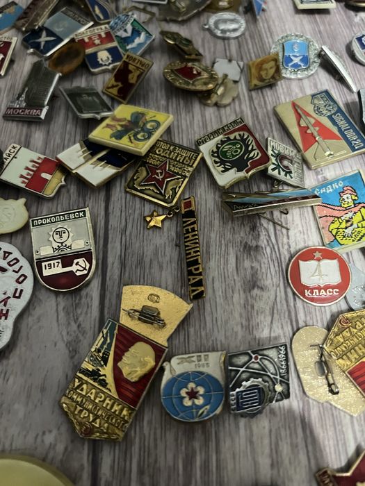 Продам значки ссср