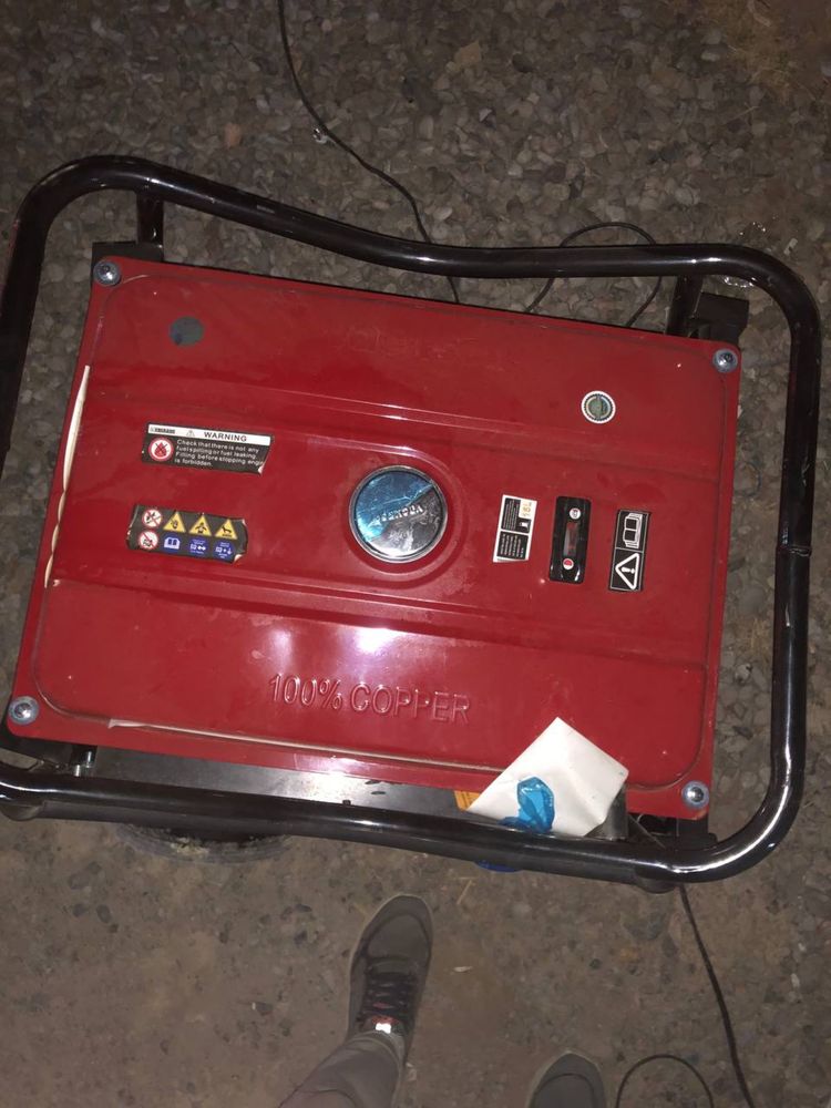 Generator/dvijok/sotiladi