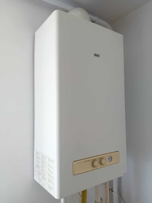 Ap 2 Camere Piata Maratei 44mp etaj 2Mobilat renovat la cheie centrala