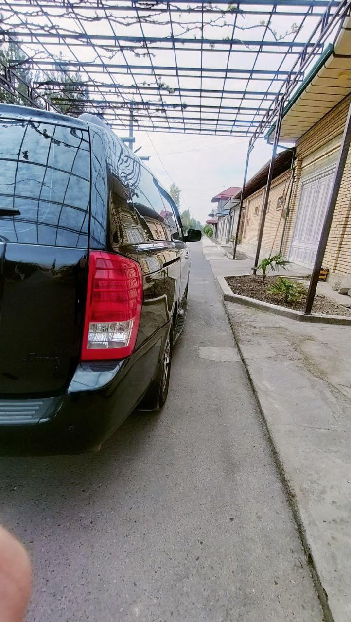 Kia karneval Sotiladi