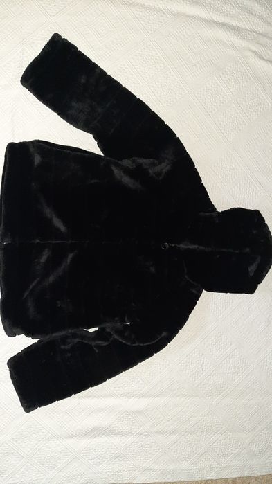 Geaca noua fara eticheta,varsta 13-14 ani