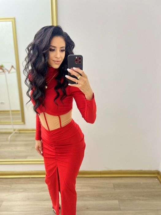 Rochie de seara rosie marca Millionette