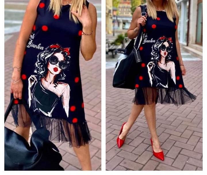 Черна рокля с червени точки