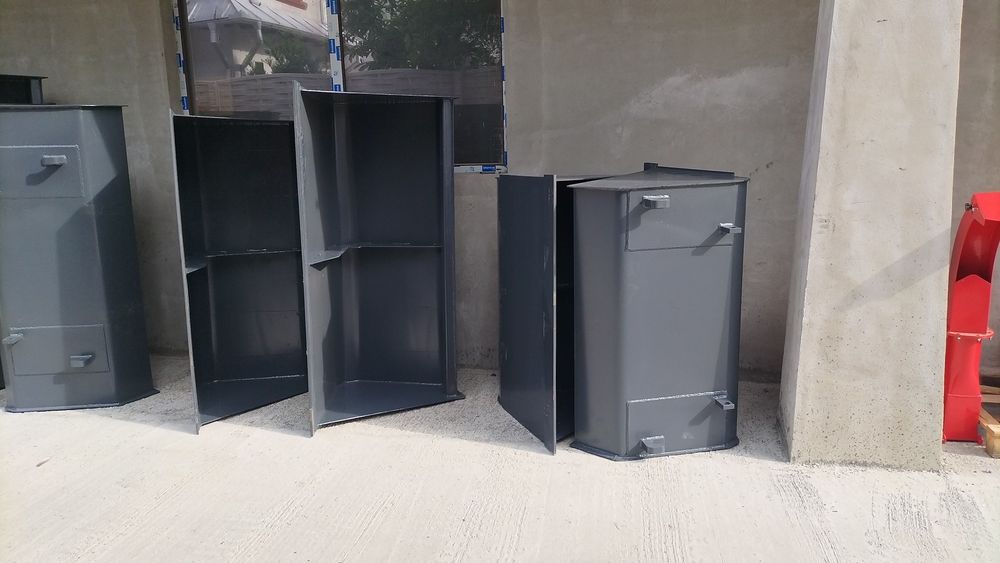 Cupă încărcător tractor.