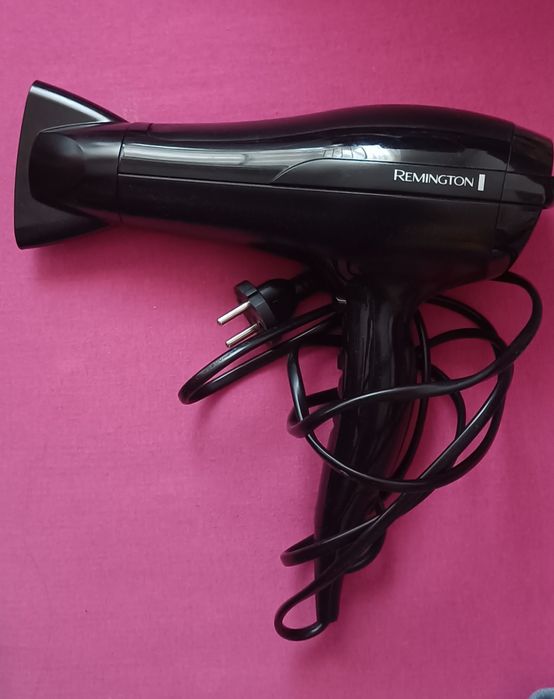 Uscator de par Remington