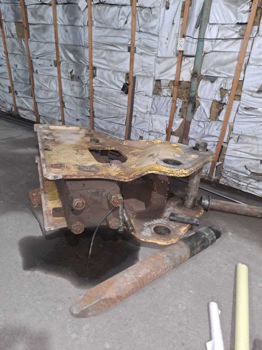 Гидромолоток для экскаватора