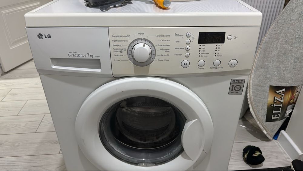 Стиральная машина б/у 7 кг состояние отличное , чистое