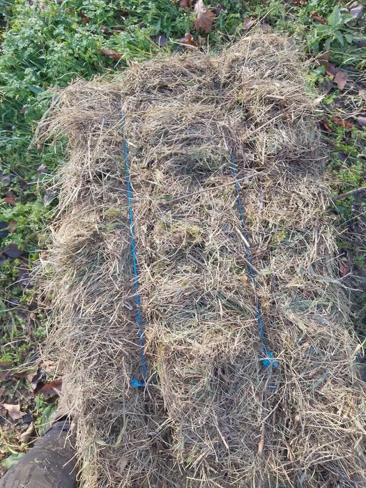 Vand baloti fân de gradina