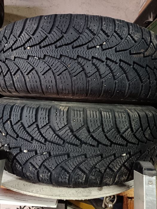 De vanzare cauciucuri R 15