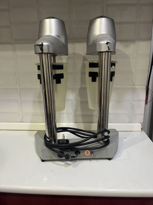 двайной миксер для морочных коктелий