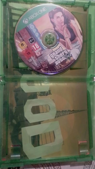 Vând GTA V pentru xbox