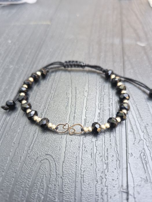 Ce bijuterie alegi sa porti sau sa oferi azi ?