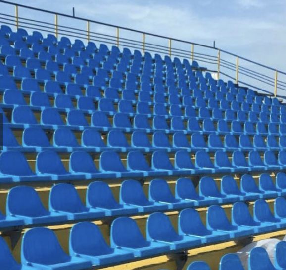 Сиденья для стадиона пластиковые