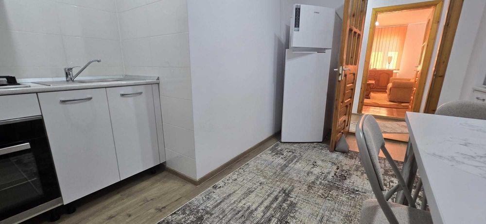 Proprietar, închiriez apartament Târgoviște strada Vlad Tepes Micro 11