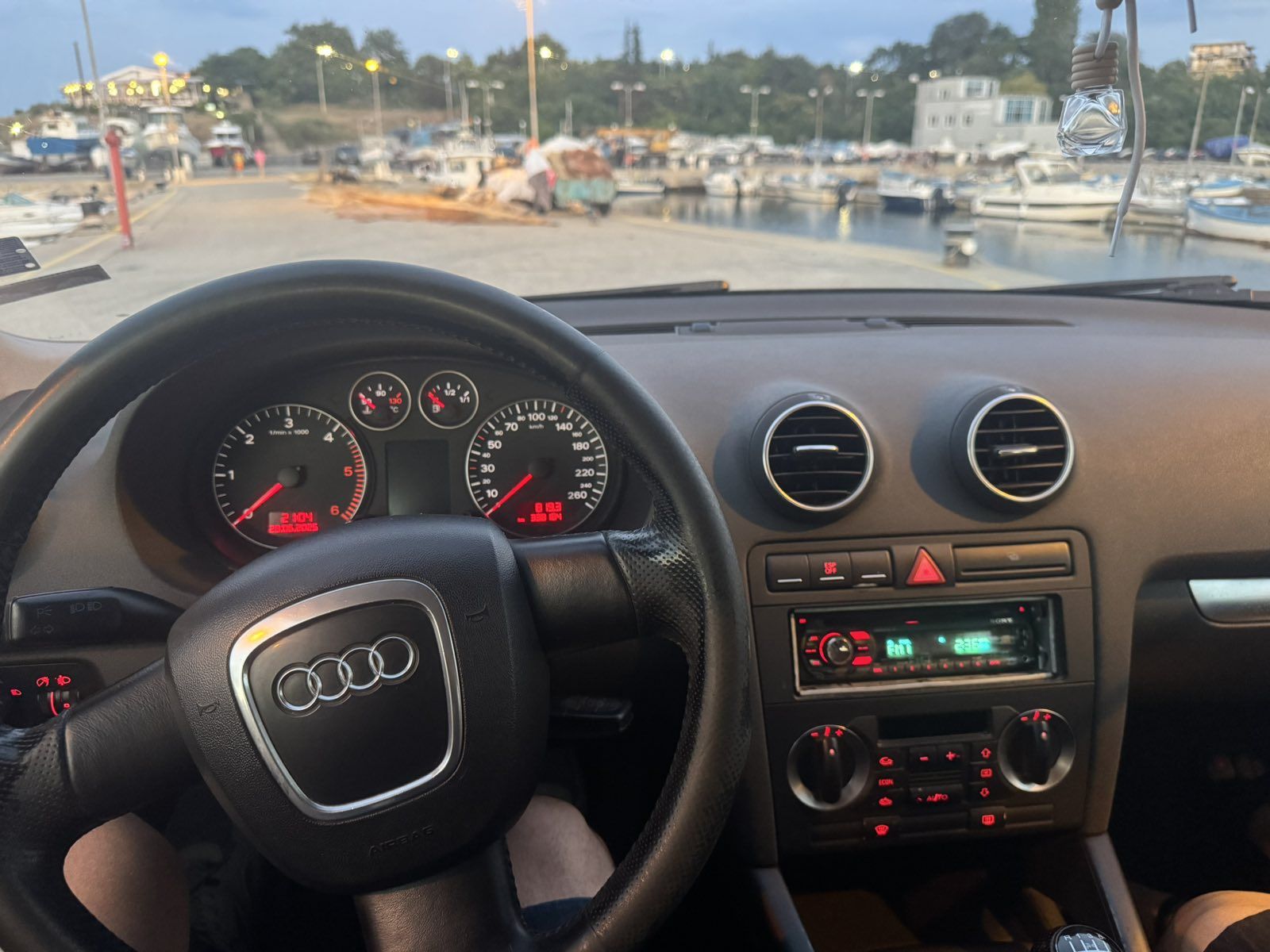 Audi a3 2.0Tdi помпа дюза