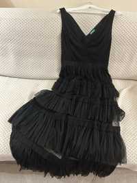 Разкошна черна дълга дантелена рокля Benetton