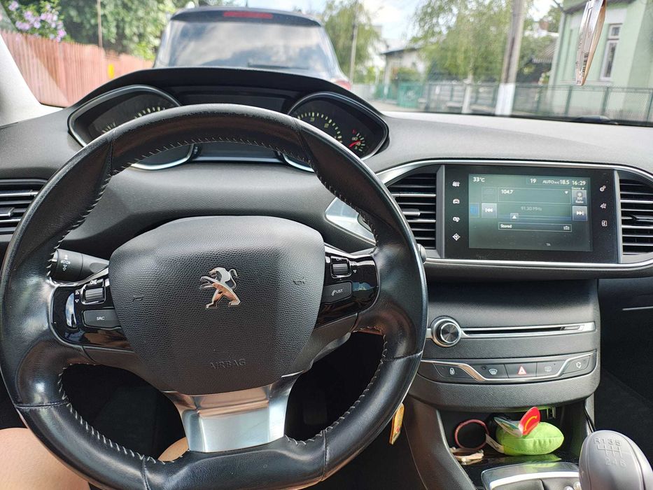 Peugeot 308 SW 2015