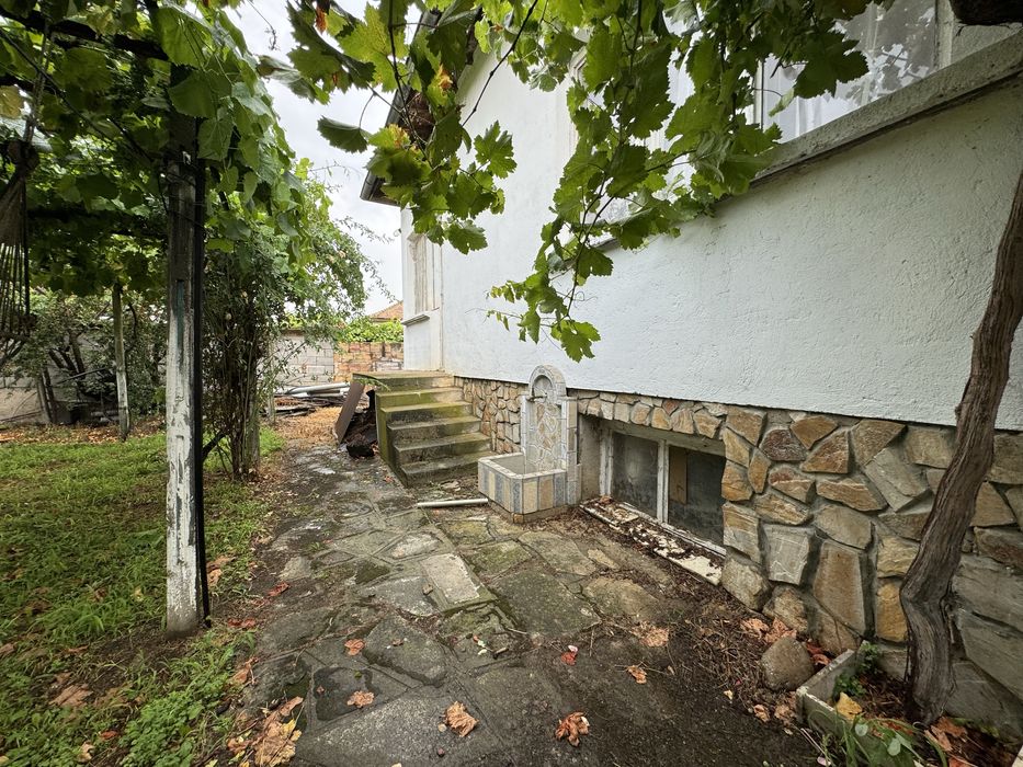 Продава се Къща в Казанлък - 105 кв.м за 515 €/кв.м - Снимка #3