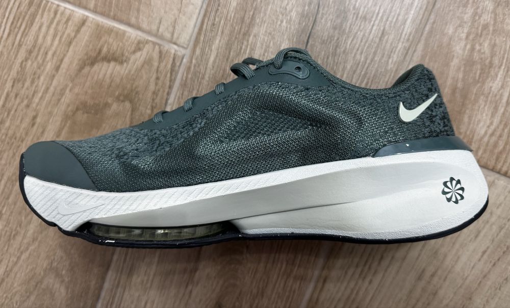 NIKE W VERSAIR дамски маратонки 40 номер