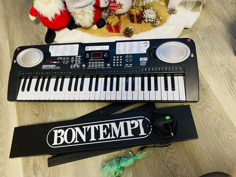 Vand orgă 54 clape,, Bontempi,cumpărată anul trecut!!