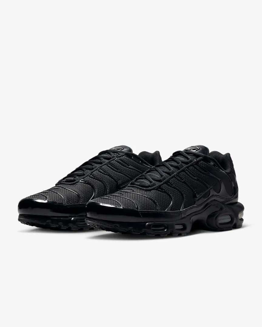 Nike TN Air Max Plus Triple Black /  Outlet