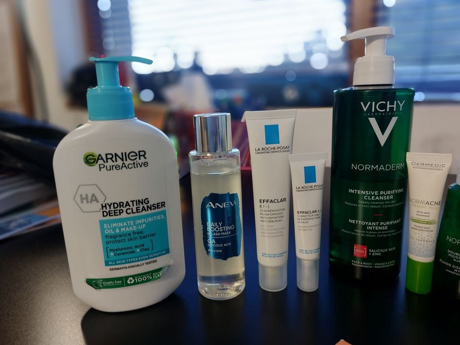 Лот козметика за проблемна кожа