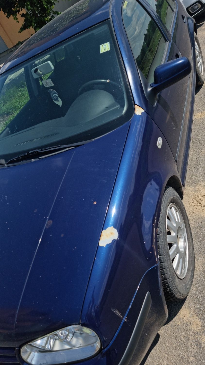 Vând golf 4 1.4 benzina