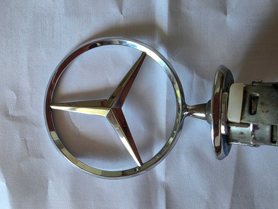 Emblema Mercedes Benz