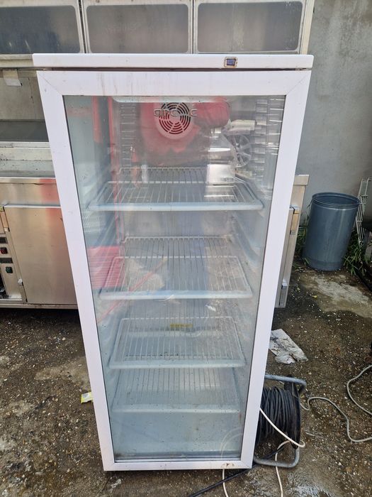 Vitrina vin 3 zone , frigider dublu inox, hota cu filtre, congelator,
