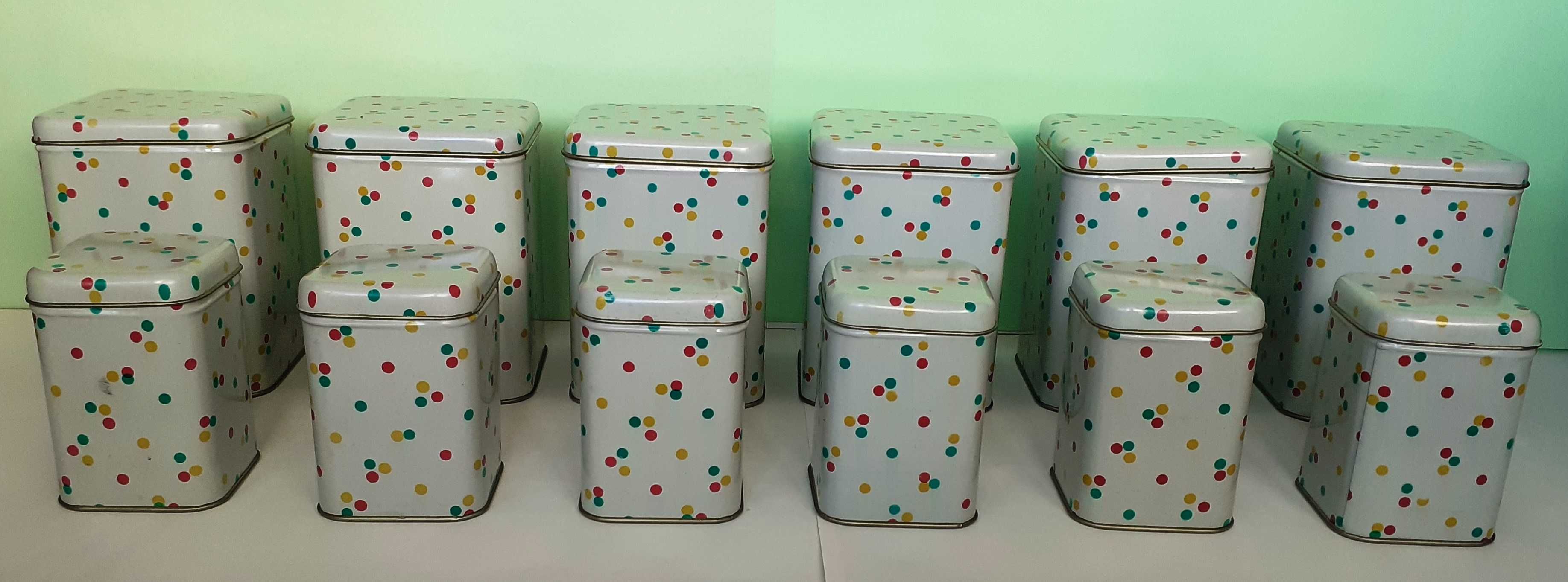 Кутии метални с капак за домакински продукти комплект  от 12 части.