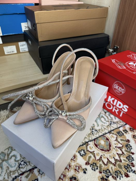 Все обуви 3000 тг