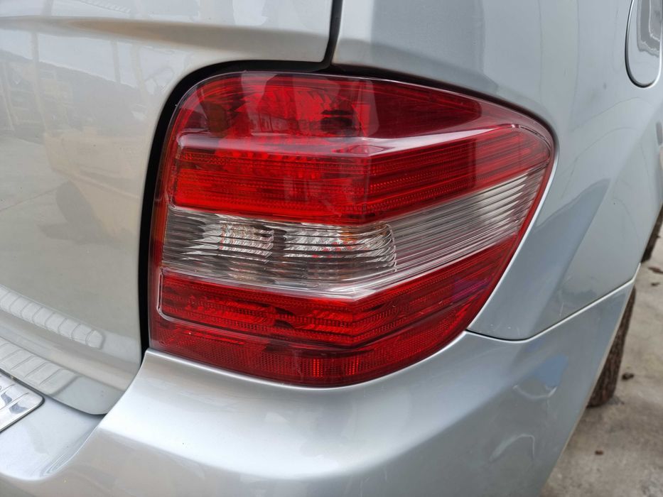 aripa spate stanga dreapta stalp prag lonjeron caroserie Mercedes ML