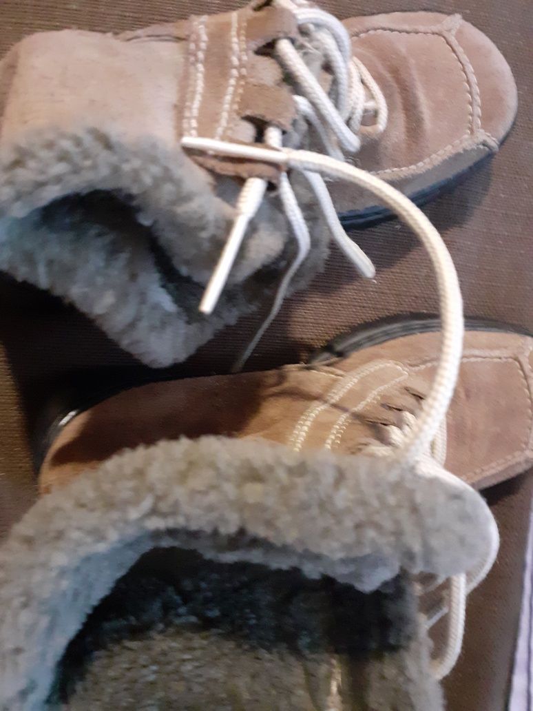 Vand 3 perechi botine unisex nr. 38