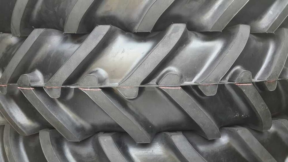 16.9-30 б/к шины на трактор TEREX