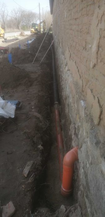 Услуги със багер 3т,самосвал и платформа!