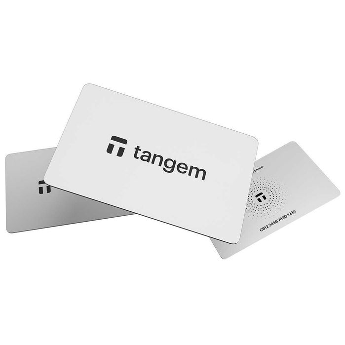 Tangem Wallet с 3 карти в 5 цвята