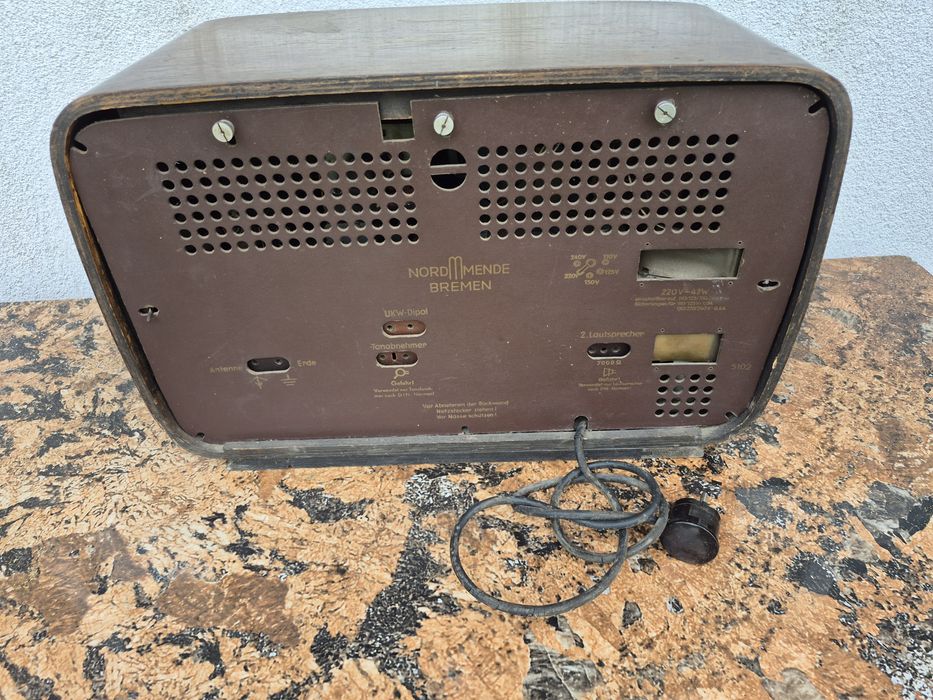 Radio pe lampi modelul BREMEN Nordmende ,made in Germany,fabricat 1951