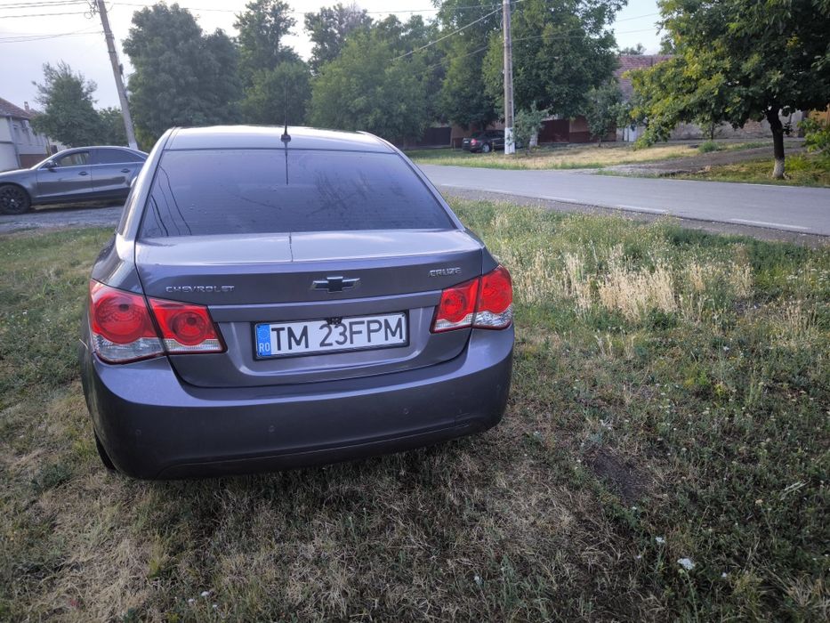 Vand Chevrolet Cruze 1.8 Benzina Automat