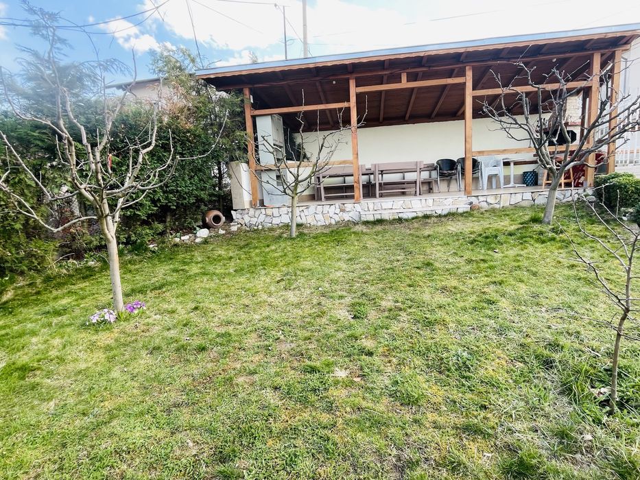 Дава се под наем Къща в Самоков - 120 кв.м за 204 € - Снимка #2